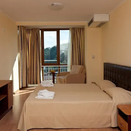 Отель Perla Sun 4*