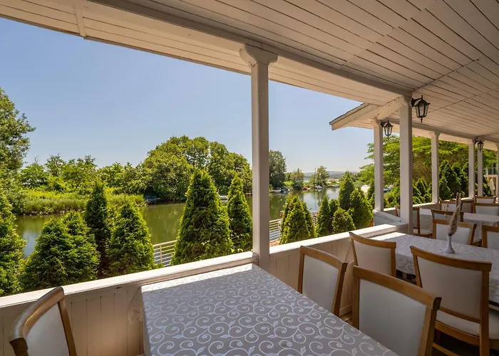 Ξενοδοχείο Perla Sun 4*